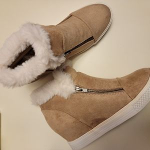 Wedge booties 🍁🍂👢